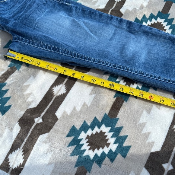 Ariat Women's Classic Blue Boot Cut Jeans - Picture 8 of 9